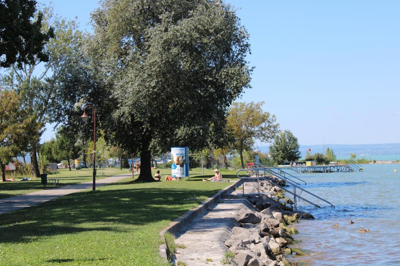 Nella Apartman Daire Siofok Dış mekan fotoğraf